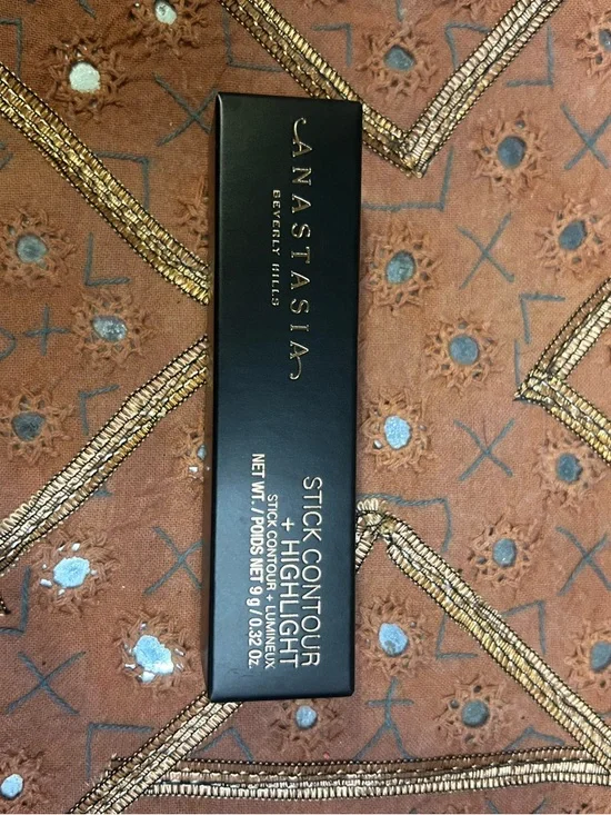 Anastasia Beverly Hills Contour & Highlight Stick in Fawn - Picture 3 of 8